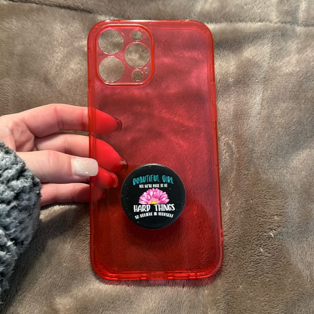 iPhone 13 max pro case and pop socket